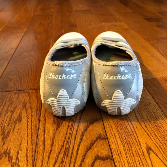 Skechers Flats - Picture 3 of 4